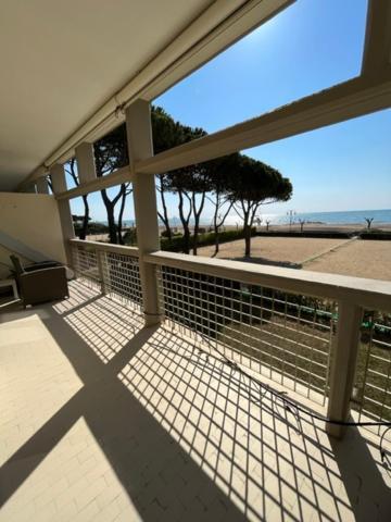 Appartamento Frontemare Da Michi E2 Lido di Jesolo Ngoại thất bức ảnh