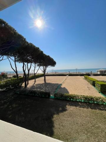 Appartamento Frontemare Da Michi E2 Lido di Jesolo Ngoại thất bức ảnh